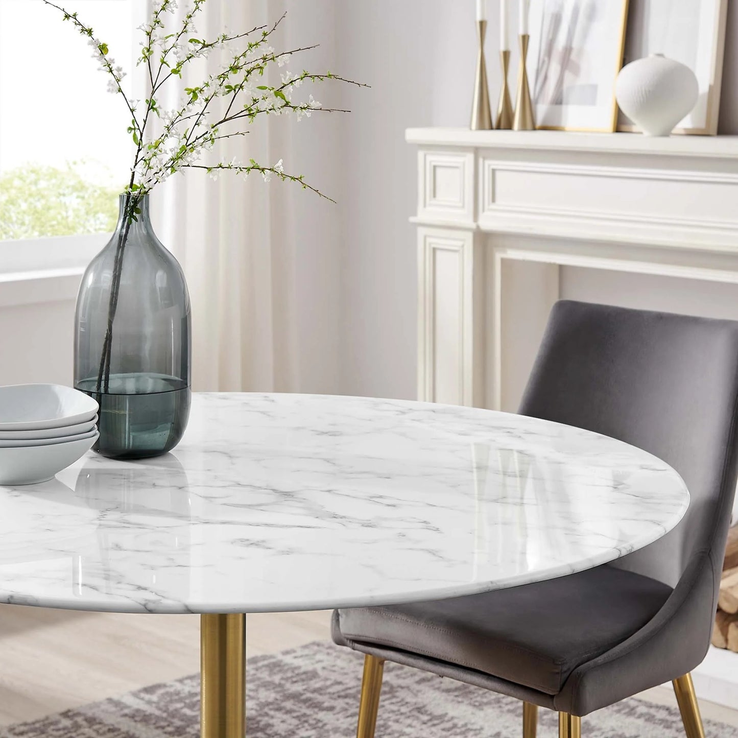 Tulip Marble Dining Table - 48" Round, Gold Base