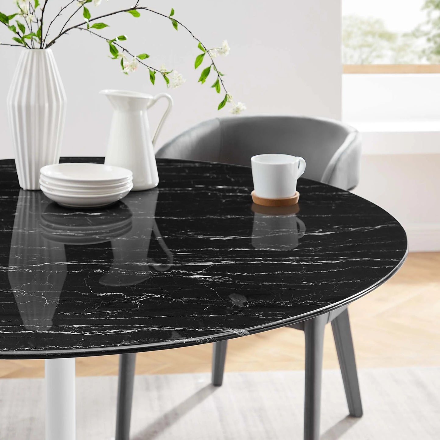 Tulip Marble Dining Table, 54" Round White Base