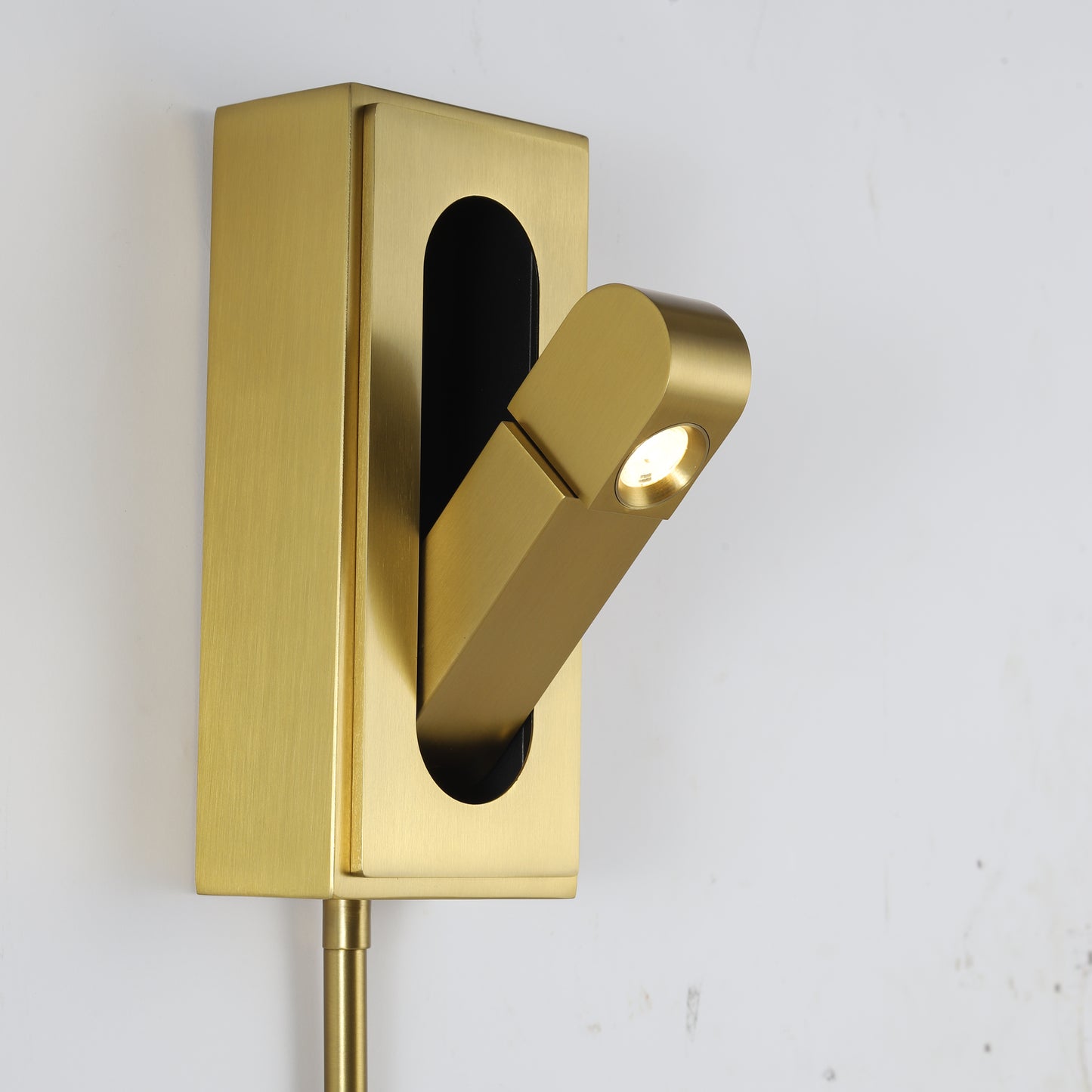 Edge Modern Bedside Reading Light, Gold